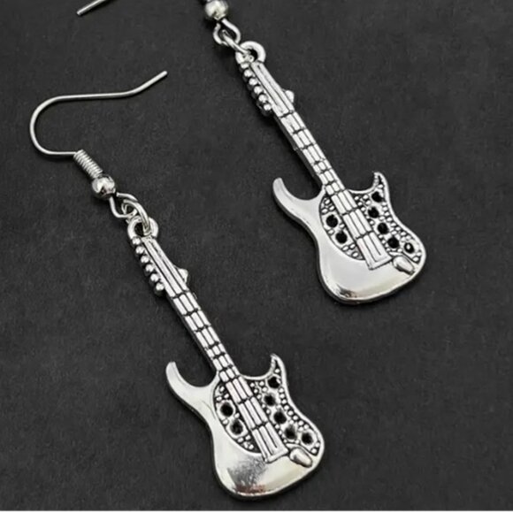 d'Vine Products Jewelry - Guitar Design Dangle Earrings